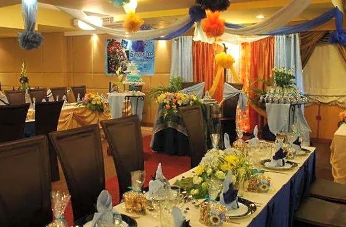 Manor Hotel