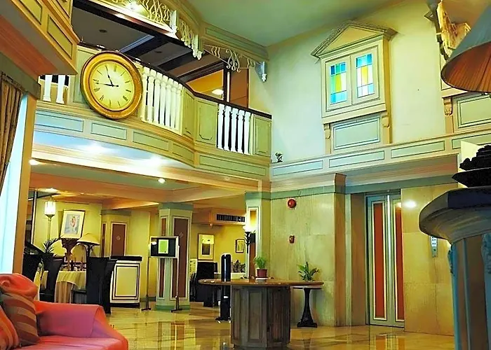 Manor 3* Manila