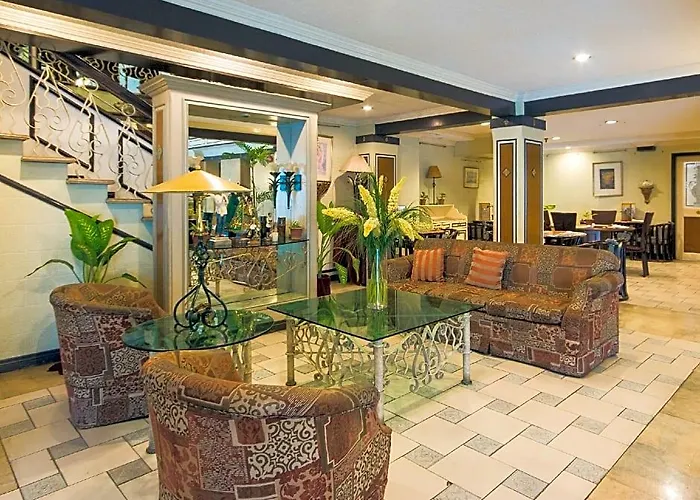 Manor 3* Manila