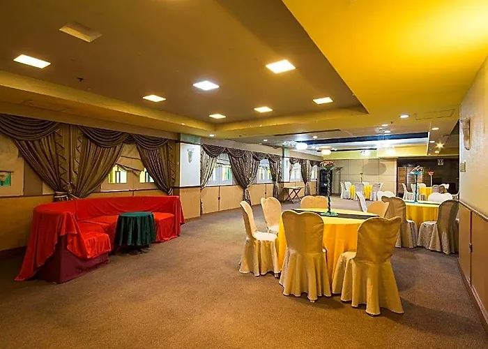 Manor 3* Manila