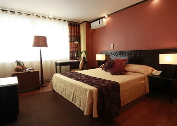 Hotel Manor