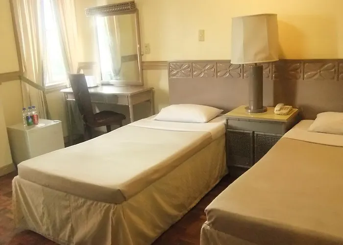 Manor Hotel Manila